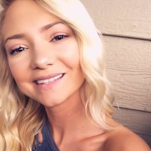 Meet your Posher, Katelyn